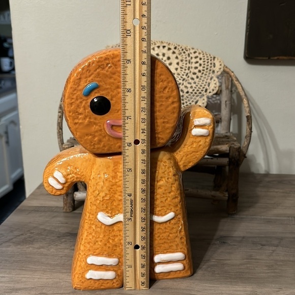 VINTAGE PRE OWNED GINGERBREAD MAN COOKIE JAR 9.5" TALL SHREK GINGERBREAD MAN - Picture 11 of 15